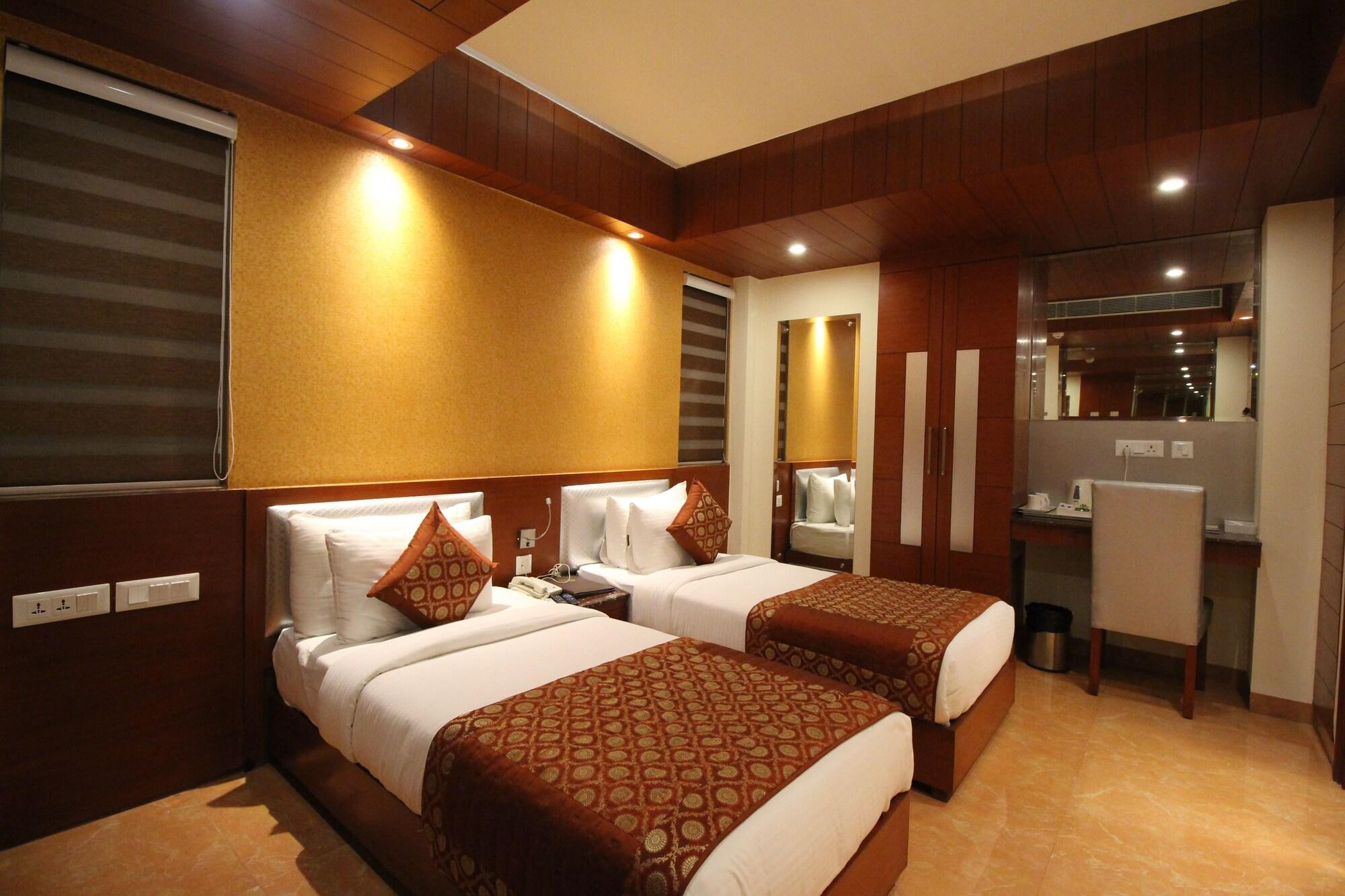 Hotel Golden Grand Delhi (National Capital Territory of India) Exterior foto