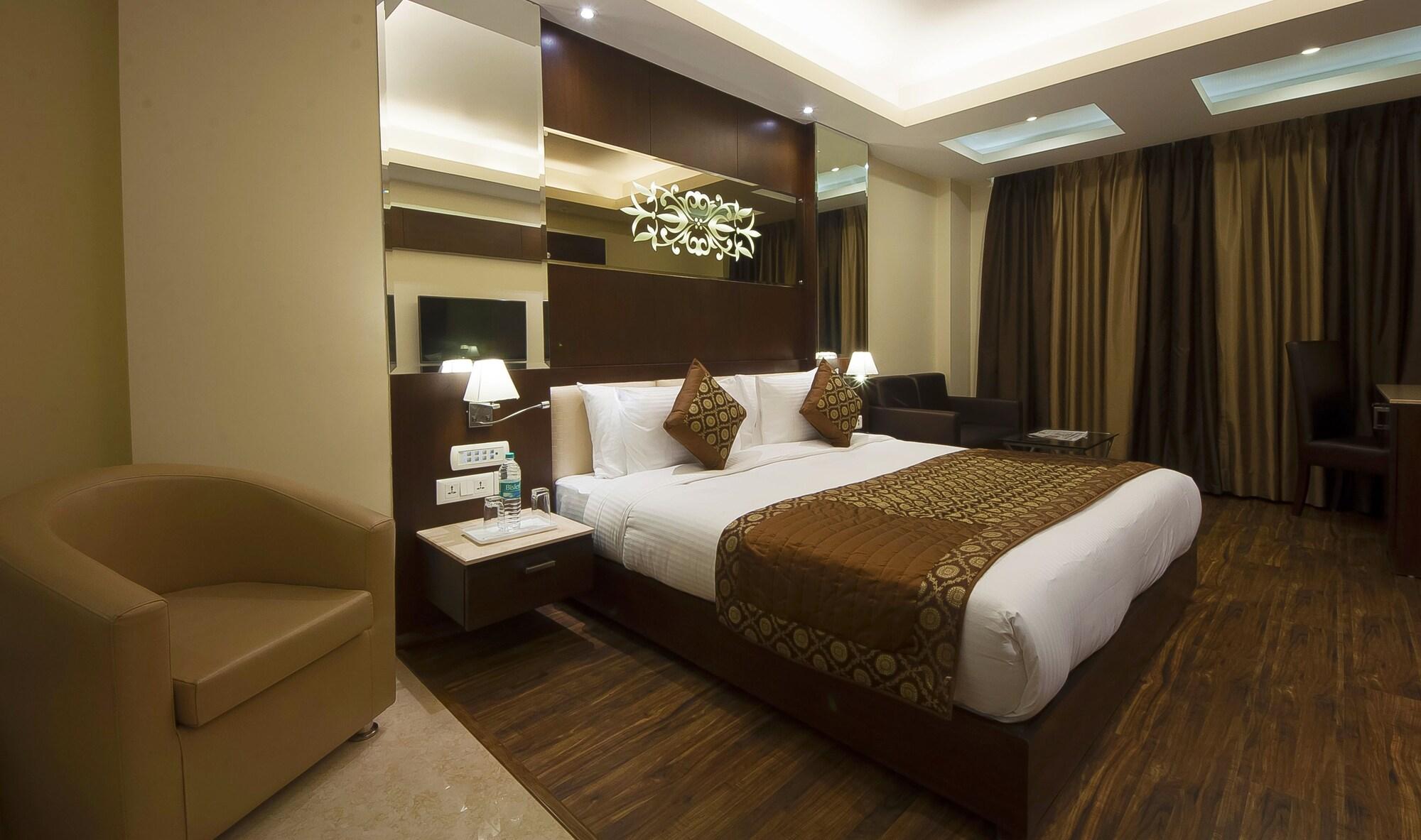 Hotel Golden Grand Delhi (National Capital Territory of India) Exterior foto