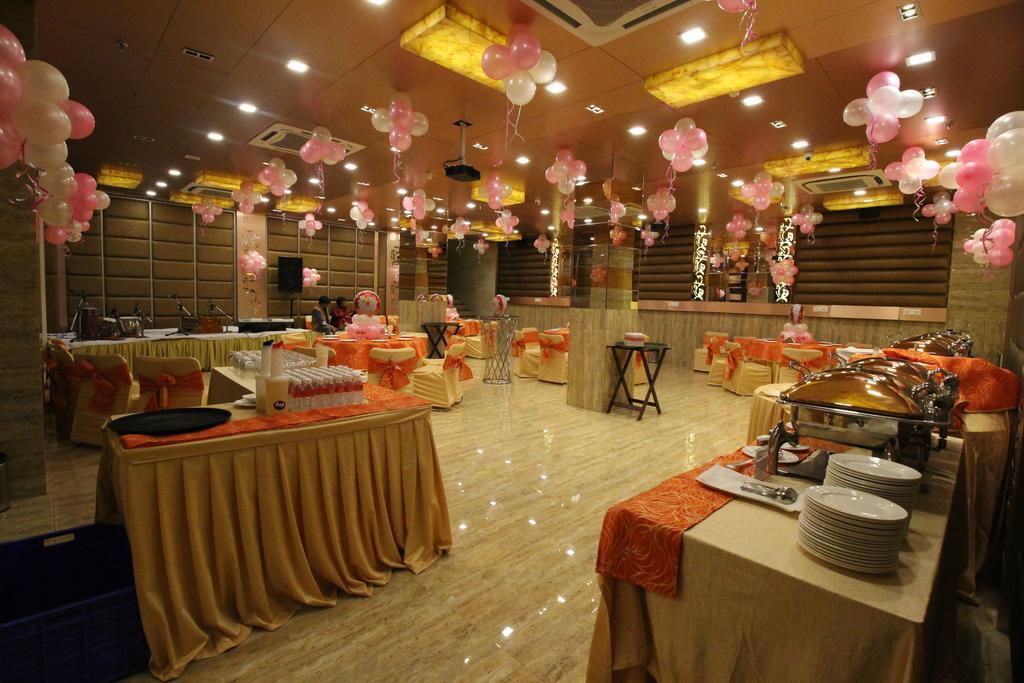 Hotel Golden Grand Delhi (National Capital Territory of India) Exterior foto