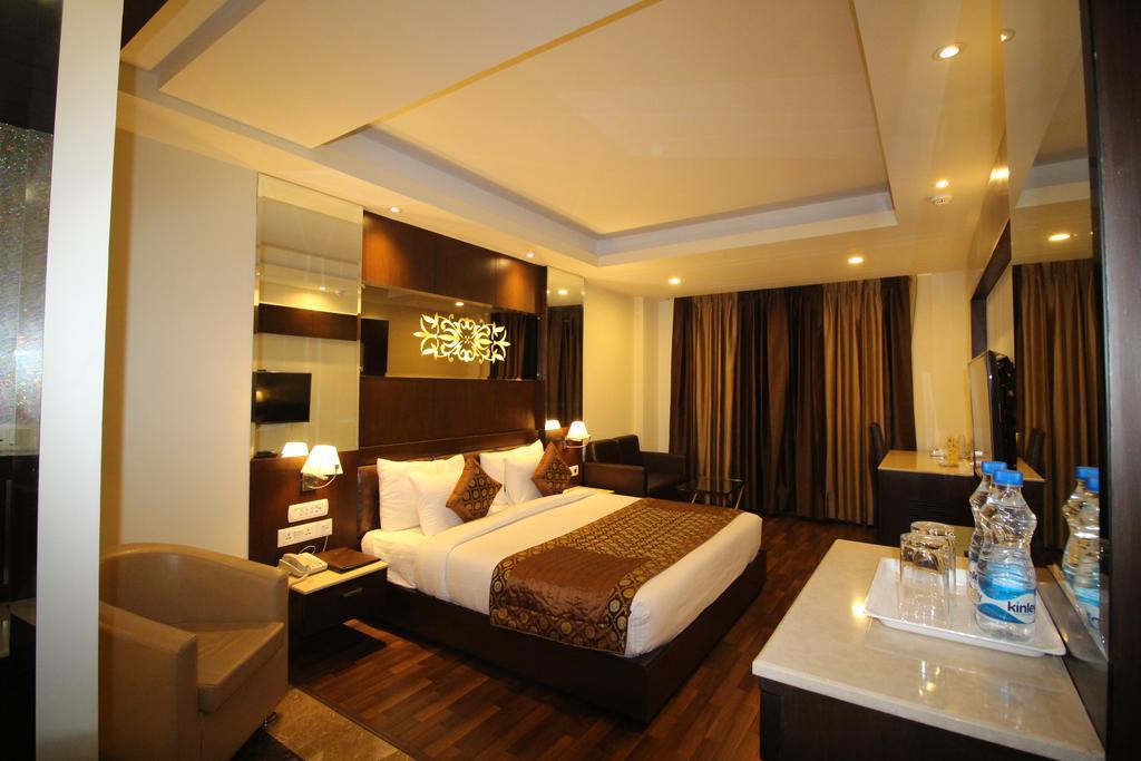 Hotel Golden Grand Delhi (National Capital Territory of India) Exterior foto