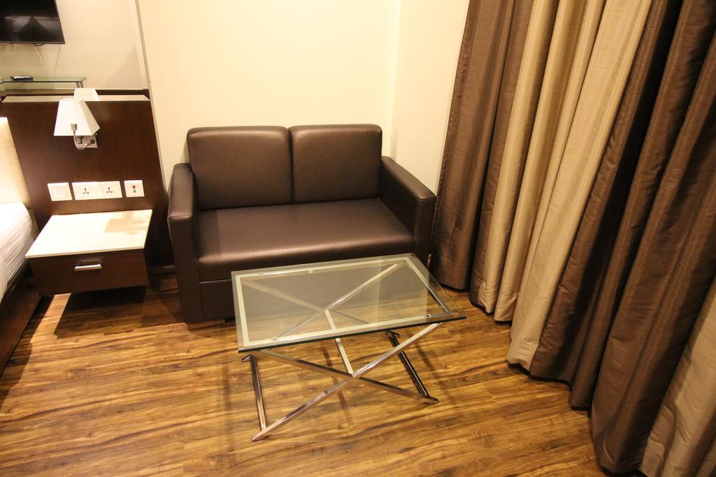 Hotel Golden Grand Delhi (National Capital Territory of India) Exterior foto